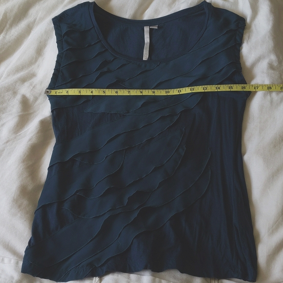 Lauren Conrad shell - Picture 1 of 7